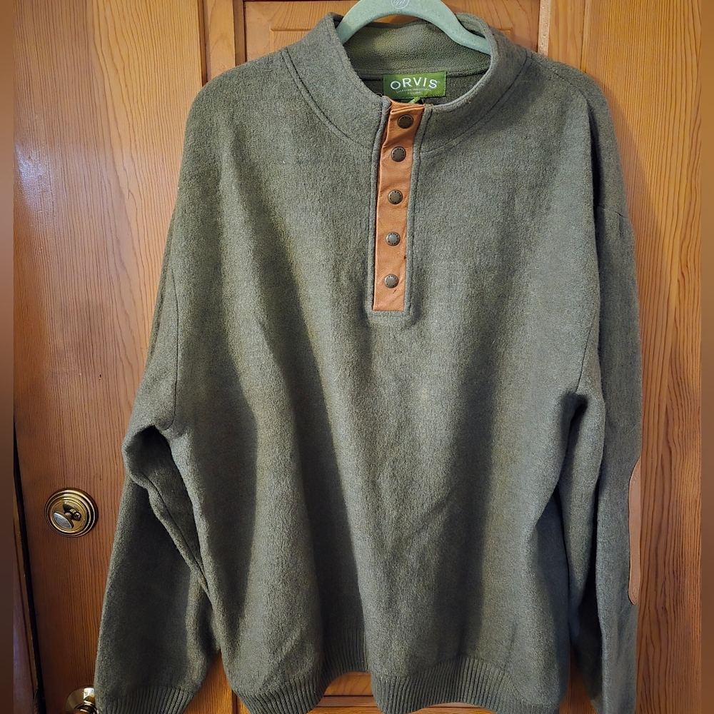 Orvis Men's Olive Sweater with Tan Button Placket XXL